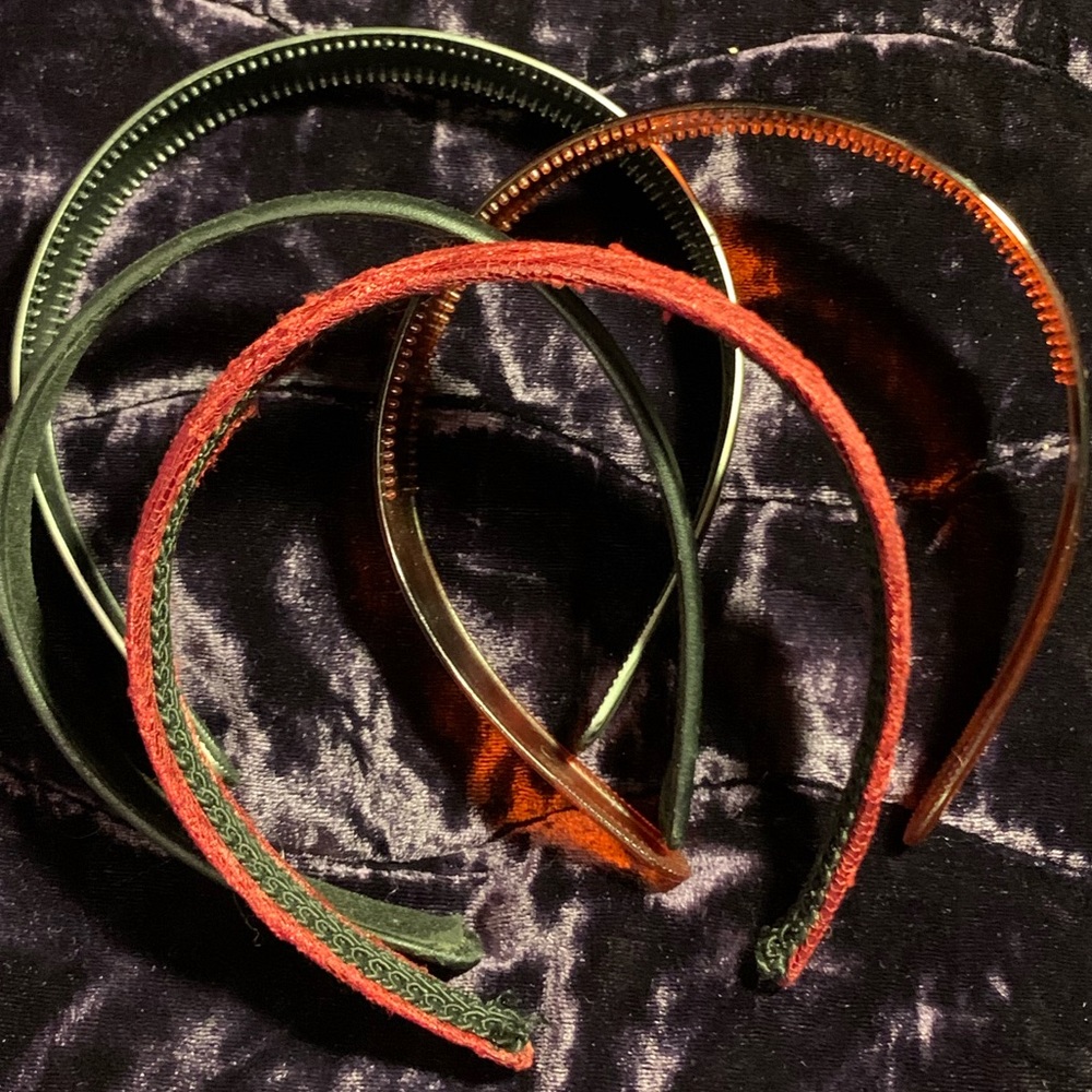 Pack of headbands!